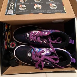 Heely’s Purple Galaxy print size 4 youth